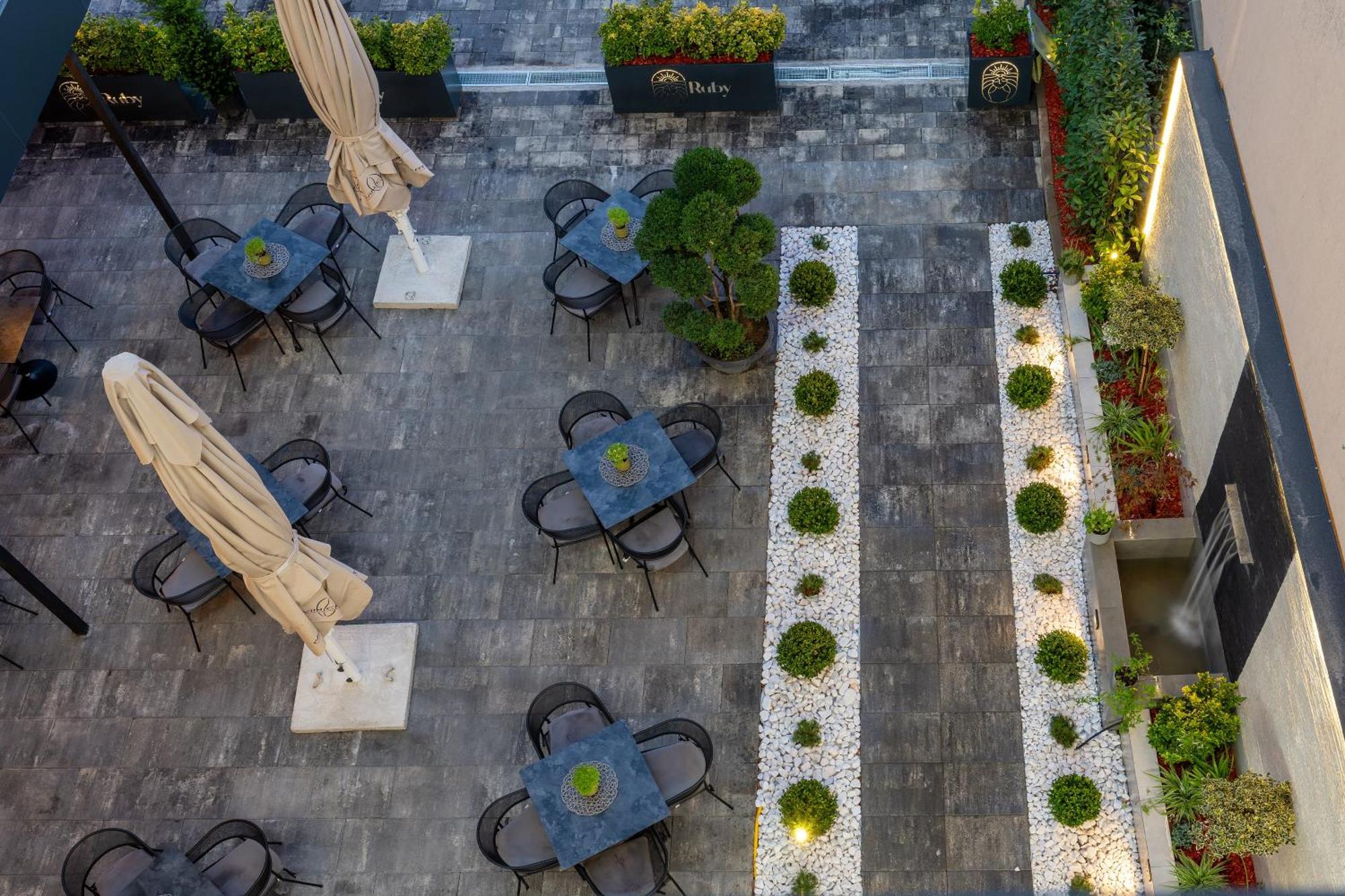 Ruby Hotel Prishtina بريشتاين المظهر الخارجي الصورة